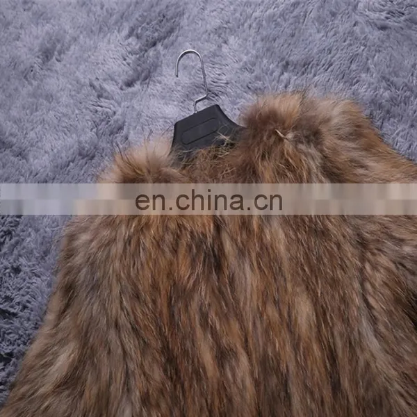 Natural Color Weaven Knitting Raccoon Fur Overcoat Wholesale China photo-3