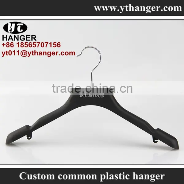 IMY-478 Black Deluxe Plastic Bridal Hanger With Logo photo-2