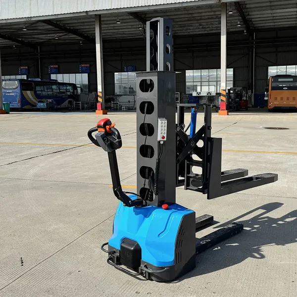 On Special Offer Electric Stacker Stacking Forklift With 3-meter Lifting Height and 1.5-ton Load Capacity Now Hot-selling photo-3