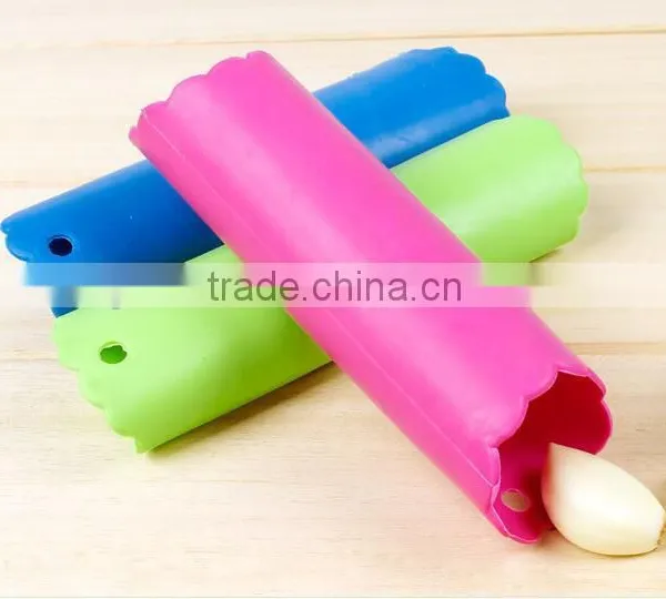 Hot Selling Magic Silicone Garlic Peeler Peel Easy Useful Kitchen Tools Color Random photo-4