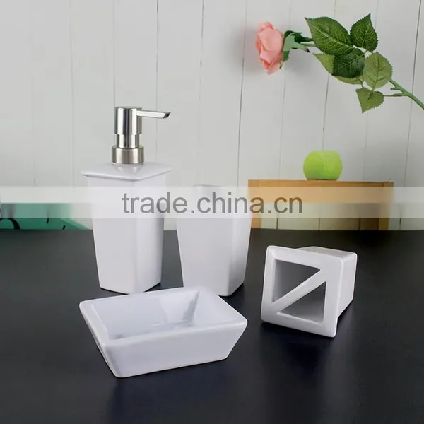 Chaozhou Factory Direct Wholesale European Ceramic Bath Accessaries, Bathroom Set With Wooden Wrapping photo-5