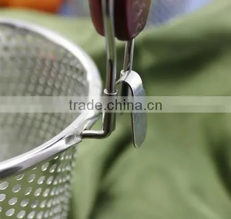Hot Selling Stainless Steel Pasta Colander ,noodles Colander With Long Handle photo-5