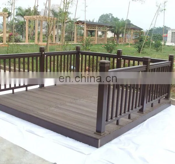2016 Popular Outside Eco-friendly Waterproof WPC Fence Wood Plastic Composite