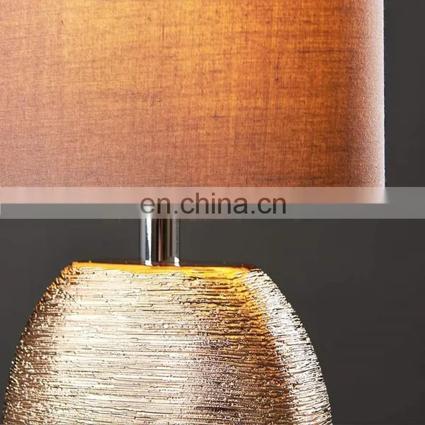 Japan Style Simple Custom Luxury Gold Indoor Lighting Ceramic Base Royal Antique Brown Bedside Lamps for Hotel photo-2