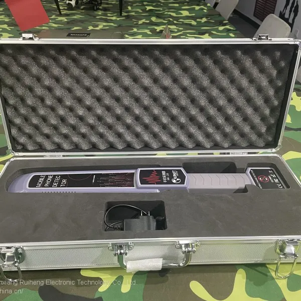 Almhunt KM-216 Cell Phone Detector photo-4