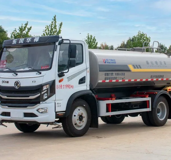 China HOWO Watering Cart Street Water Spray Tank Truck photo-3