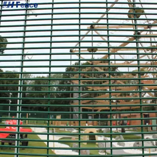 3D Curved Welded Wire Mesh Fence Panel - PVC Coated Hot Dipped Galvanized for Garden Security photo-5