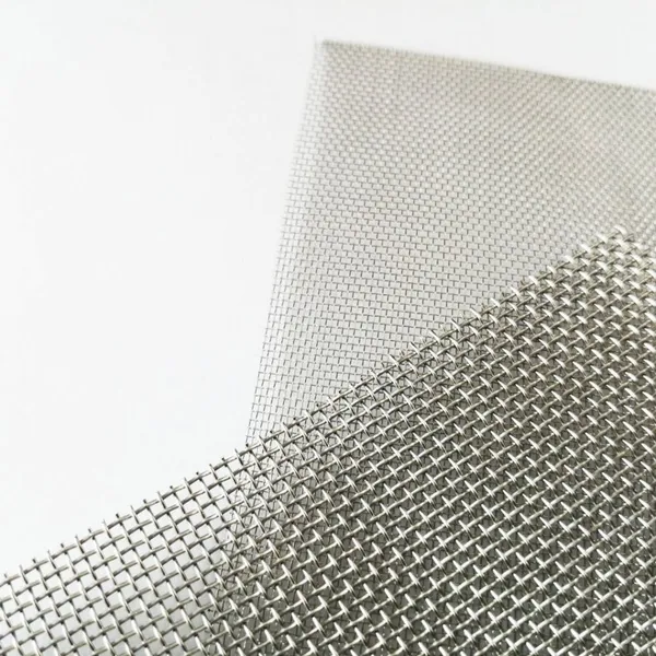 Manufacturer Direct Sales of High-quality and Affordable 304 Stainless Steel Wire Mesh photo-2