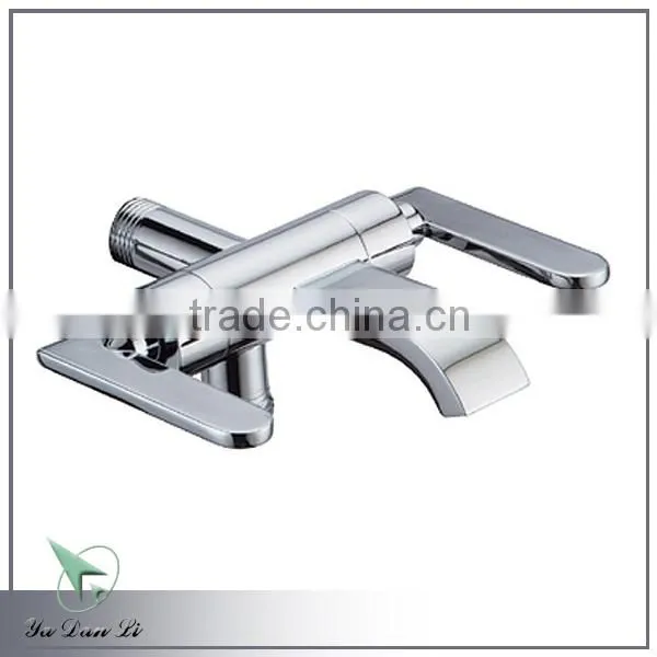 Dual Handle in Wall Brass Garden Tap S024