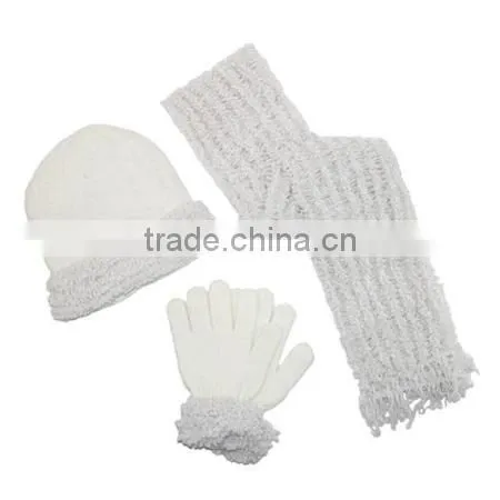 Womens Hat Gloves and Scarf Winter Set photo-2