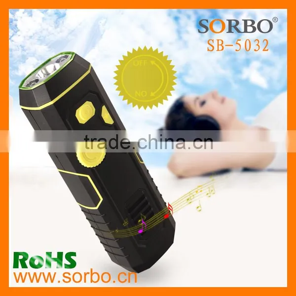 Hand Crank Flashlight FM Radio Siren Emergency Radio photo-6