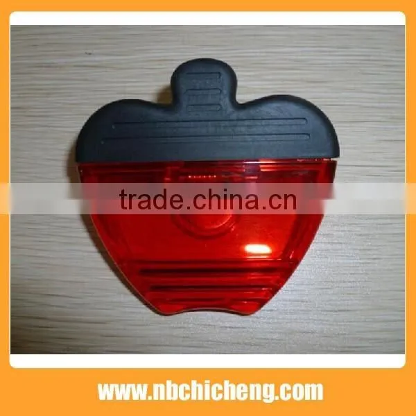 Small Plastic Colorful Apple Shape Magnetic Clip photo-4