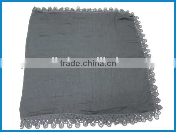 Latest New Design Beautiful Lace Fashion Lady Scarf photo-3
