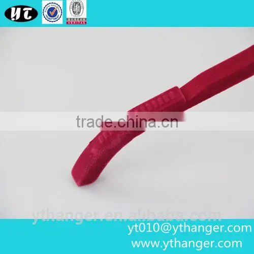 YY0447 Hot Selling Thin Velvet Shirt Hanger Red t Shirts Plastic Hanger for Clothes Quality Choice photo-3