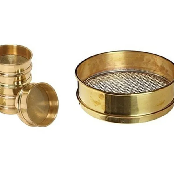 Metal Sieve Used for Separating and Crushing Lumps in Dry Ingredients Such As Flour photo-5