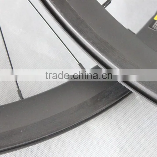 Super Light Carbon Bicycle Wheel Clincher Bike Wheelset photo-5