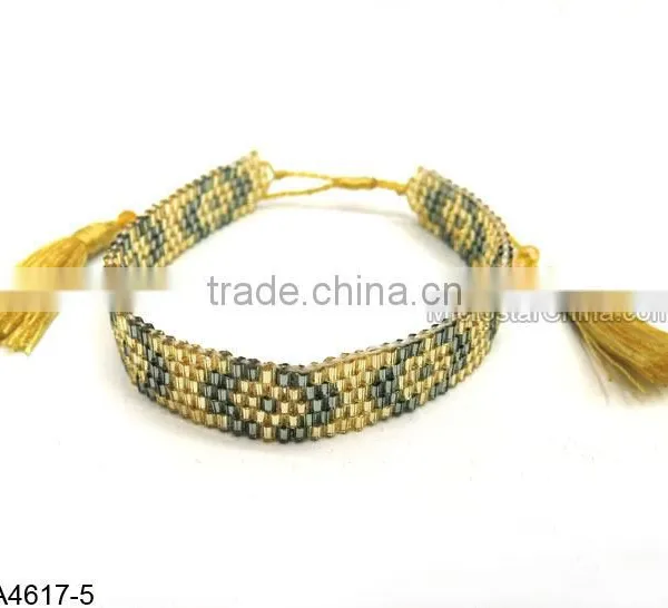 New Hot Pink Seed Bead Macrame Bracelet photo-2