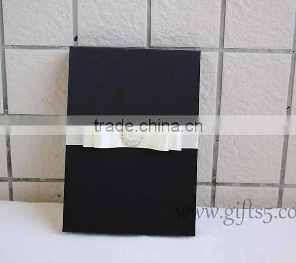 Customized Paper Wedding Invitation Box for Packing photo-4