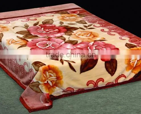 China Suppliers Quilt Blankets Rebel Wholesale 100% Polyester Knitted Cuddly Christmas Fleece Blanket photo-3