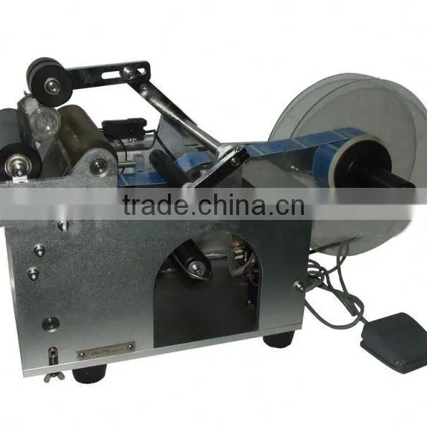 Round Bottle Wet Glue Labeling Machine photo-4