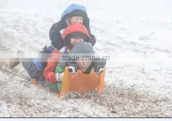 NEW - ROUND CARPET - PLASTIC TOBOGGAN - LIGHTWEIGHT - UNBREAKABLE -USE ON SNOW, SAND OR GRASS ROLL UP photo-3