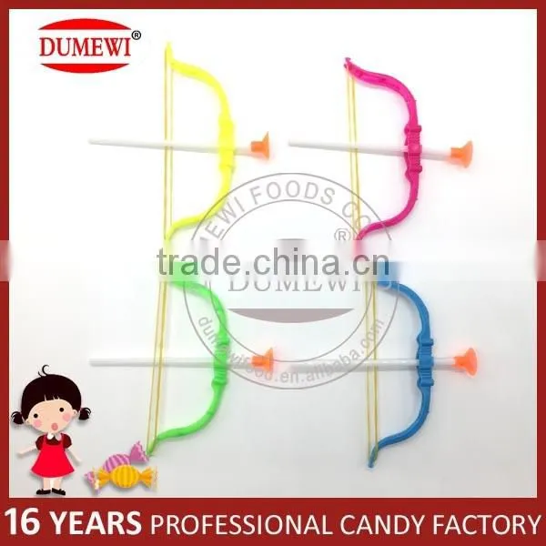 China Cheap Plastic Shooting Bow and Arrow Toy Candy photo-2
