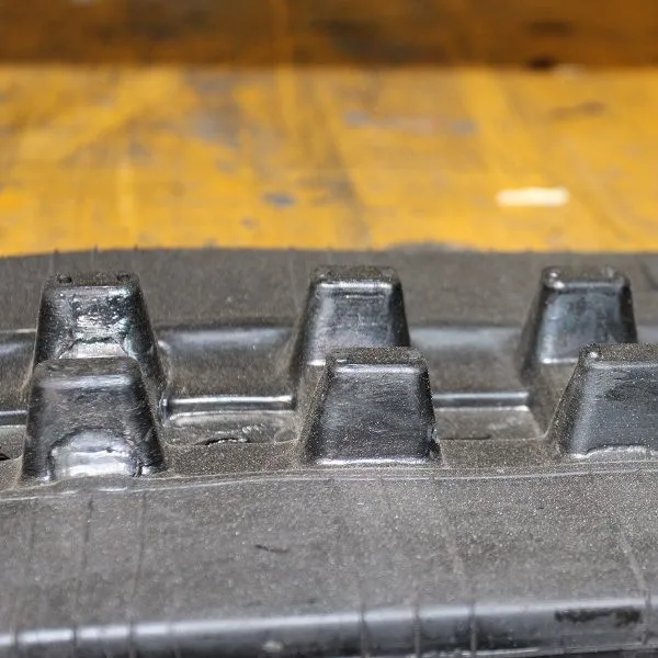 180mm Width Mini Excavator Rubber Track 180*60*25 for Small Size Construction Machinery photo-3
