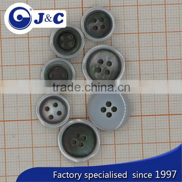 Plastic and Black MOP Natural Shell Combination Buttons,black Mother of Pearl Sea Shells Buttons. photo-4