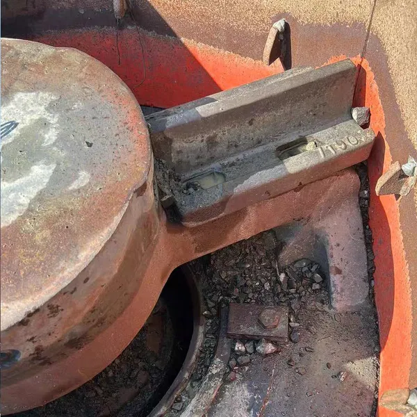 Used CH440 Hydraulic Cone Crusher Integrated Frame Wear-resistant and Durable Mining Quarry photo-5