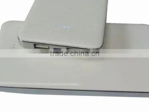 Rechargeable Power Bank 12000mAh for Iphone Ipad Smartphone photo-2