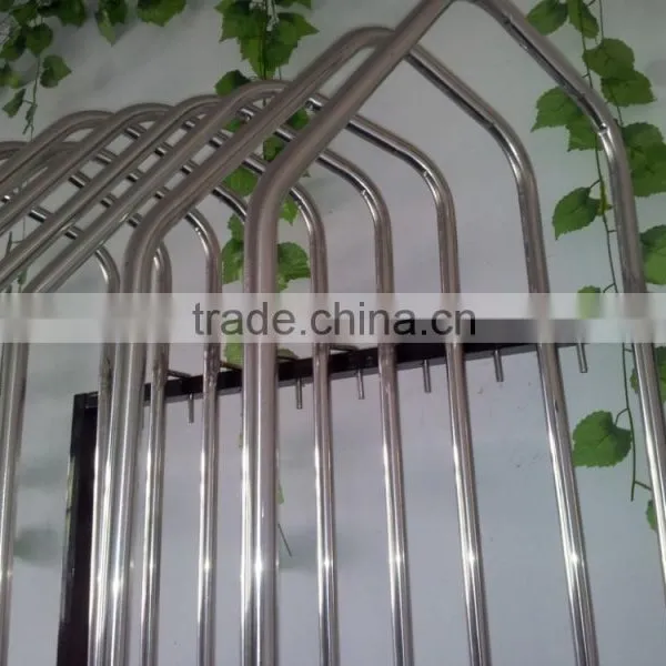Composited Stainless Steel Caparison Rack With Wheels photo-4