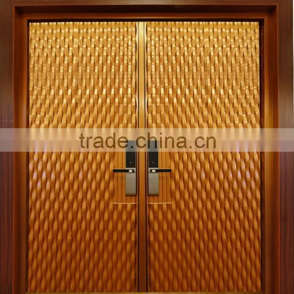 Vila Main Door