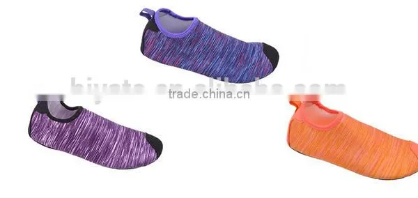 Women and Men Quick Drying Aqua Water Shoes photo-3