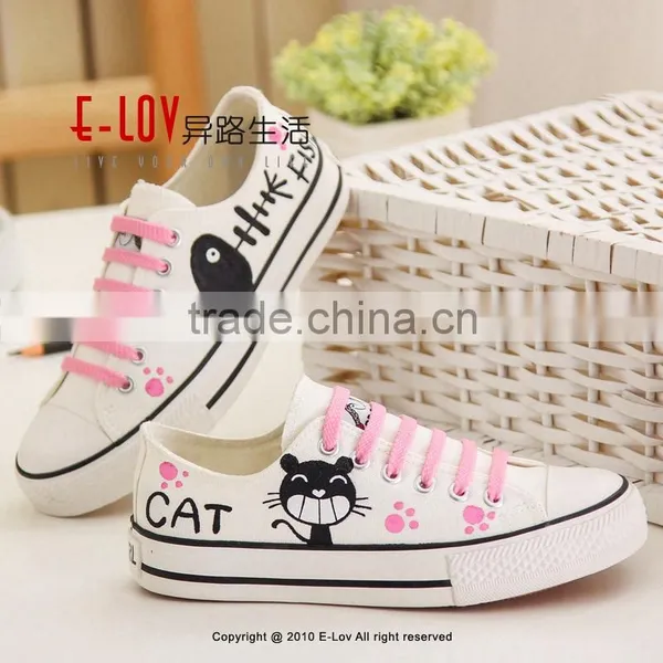 Hot Sales High Quality New Style Custom Fabric Print Shoes photo-5