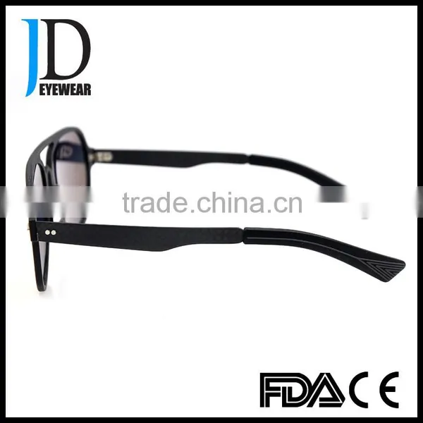 Custom Made Fashion Flat Top Red Lens Carbon Fiber Sunglasses photo-3