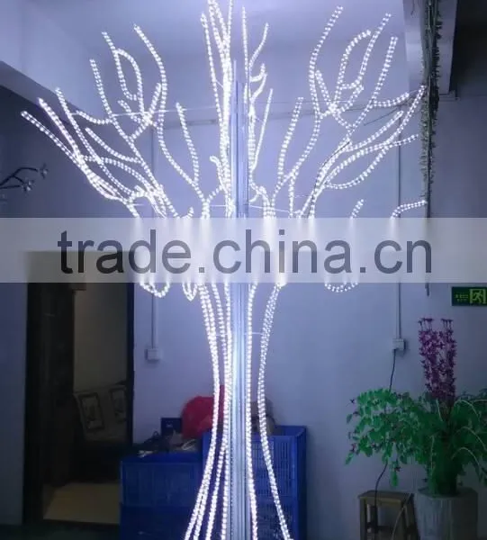 Iron Frame Solar Powered Christmas Tree photo-2