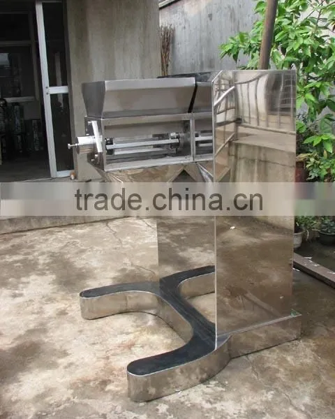 Swing Granulator Machinery With Steel Net photo-2