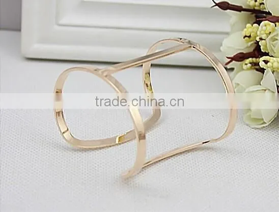 Pretty Irregularity Geometry Hollow Bangles,simple Design Gold Bangle for Women photo-2