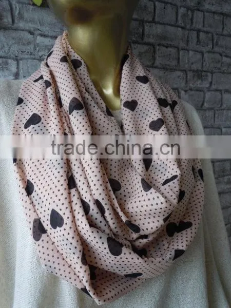 Valentine's Day Gift/ Infinity Circle Scarf, Women Heart Scarf, Infinity Cowl Scarf, Infinity Pink Heart Scarf, Women Fashion, g photo-6