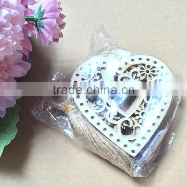 Factory Direct Sale Decoration Wood Heart Shape With Holes Crafts photo-4