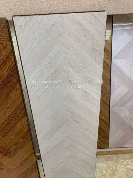 12mm HDF LAMINATE FLOORING photo-4