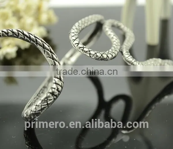 Retro Punk Attractive Curved Stretch Snake Cuff Bangle Serpentine Gold Bracelet photo-6