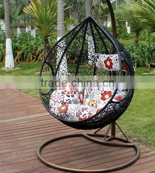 Best-seller Egg Pod Hanging Chai PE Rattan Suitable for Indoor and Ourdoor