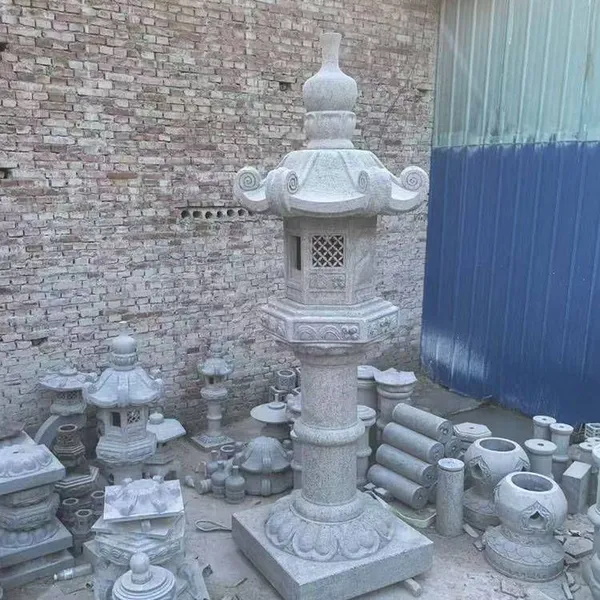 японский мраморный каменный фонарь