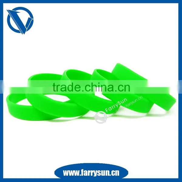 2015 Cheap Silicone Wristbands photo-2