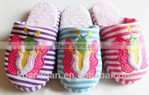 Bee Cartoon Applique Embroidery Super Soft Woman Slipper