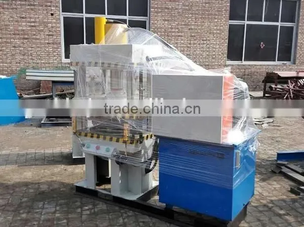 Three-dimensional Pinch Press photo-2