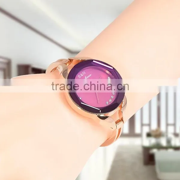 Charming Lady Decoration Wristwatch Vogue Crystal Dial Alloy Strap Women Watch photo-3