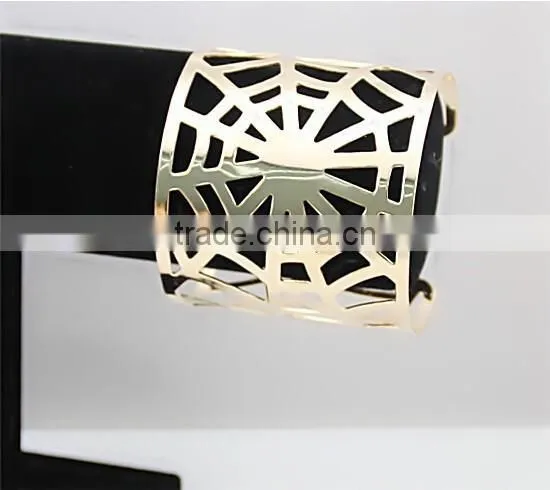 Fashion Cobweb Hollow Golden Bangles Adjustable for Women Designs photo-5