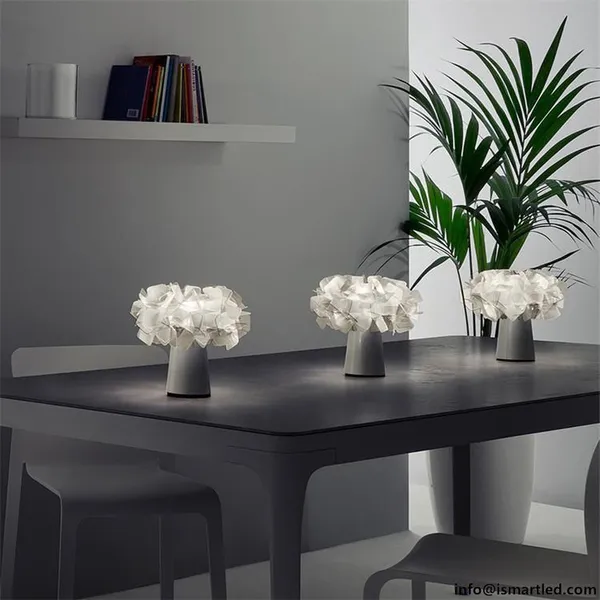 Italian Designer Creative Flower Table Lamp Romantic Decorative Lamp photo-5